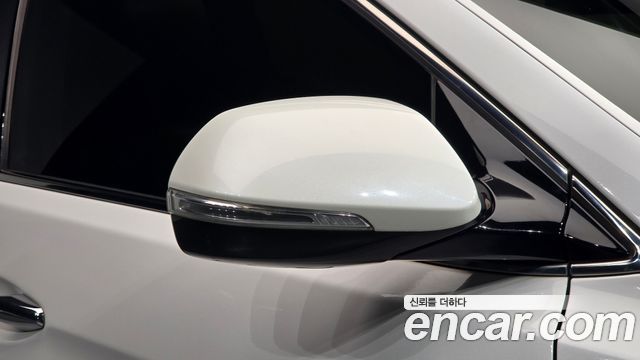 Hyundai Santafe 2017 — photo 29