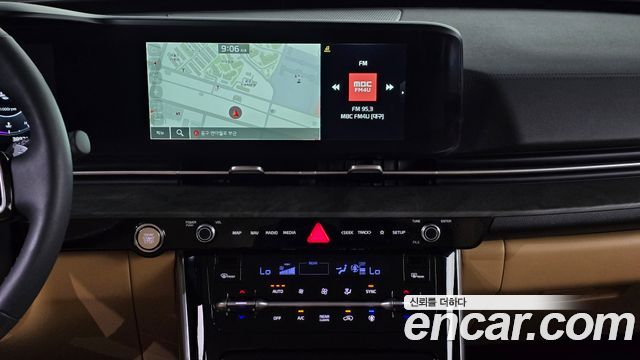 Kia Canival 2023 — photo 17