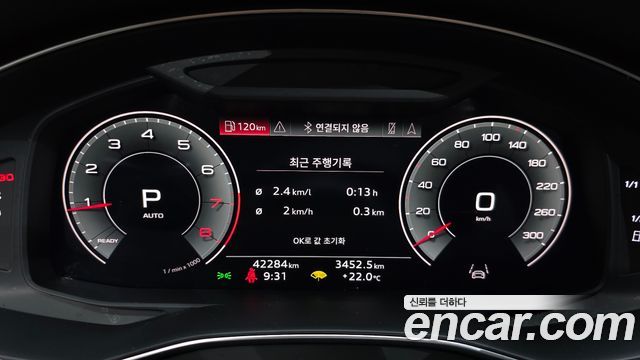 Audi A6 2021 — photo 11