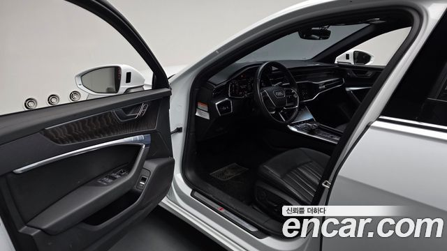 Audi A6 2021 — photo 13