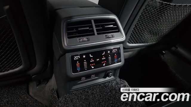 Audi A6 2021 — photo 25