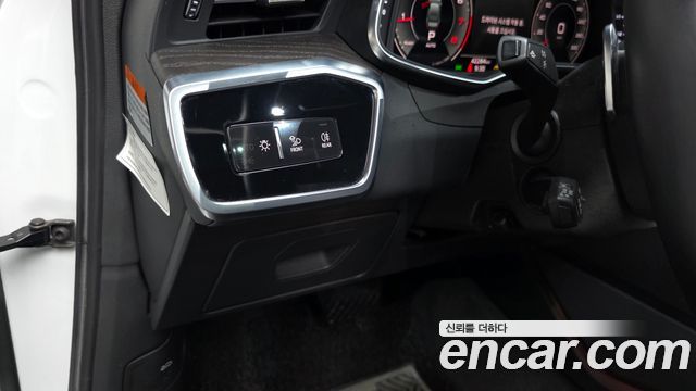 Audi A6 2021 — photo 29