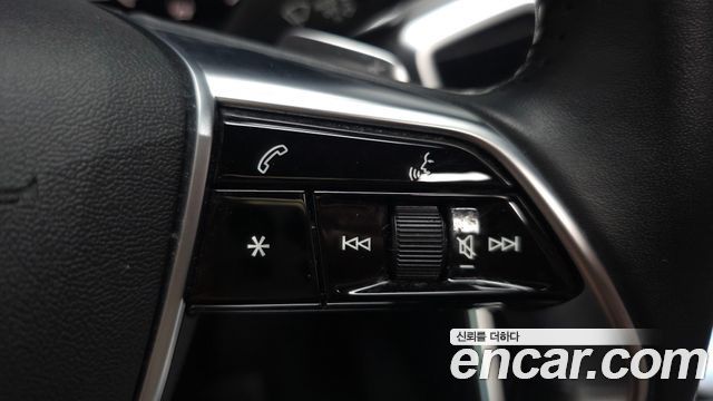Audi A6 2021 — photo 31