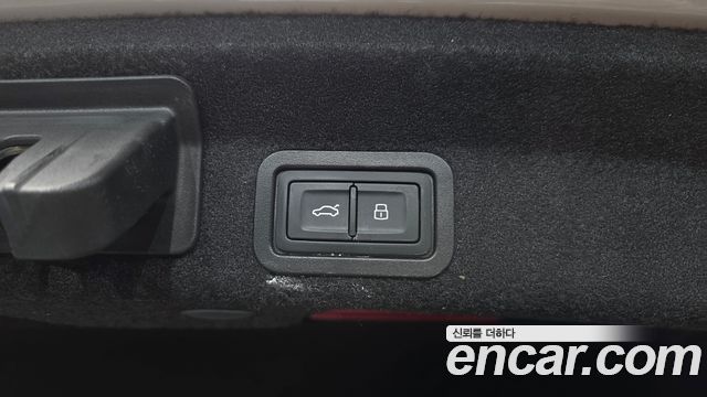 Audi A6 2021 — photo 35