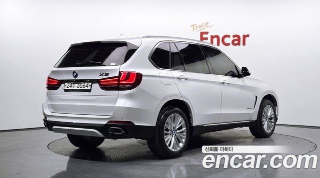 BMW X5 2017 — photo 2