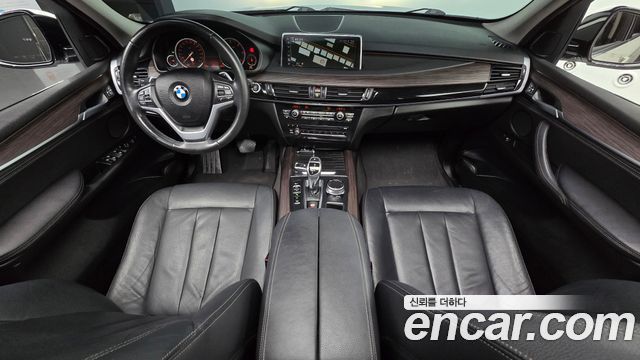 BMW X5 2017 — photo 10