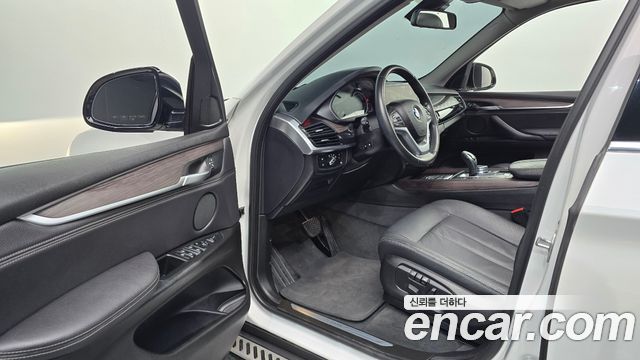 BMW X5 2017 — photo 13