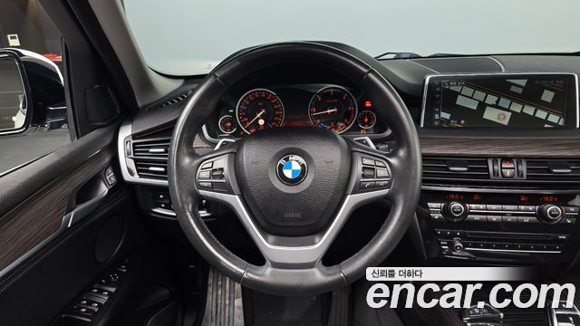 BMW X5 2017 — photo 18