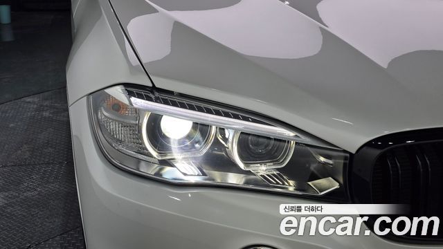 BMW X5 2017 — photo 8