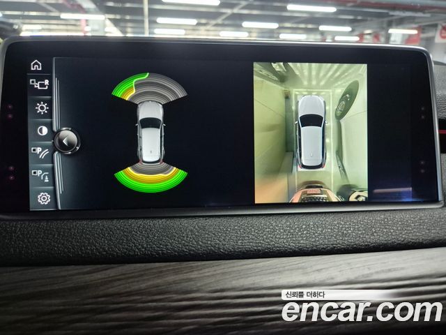 BMW X5 2017 — photo 33