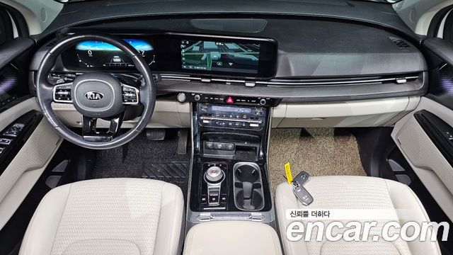 Kia Canival 2021 — photo 10