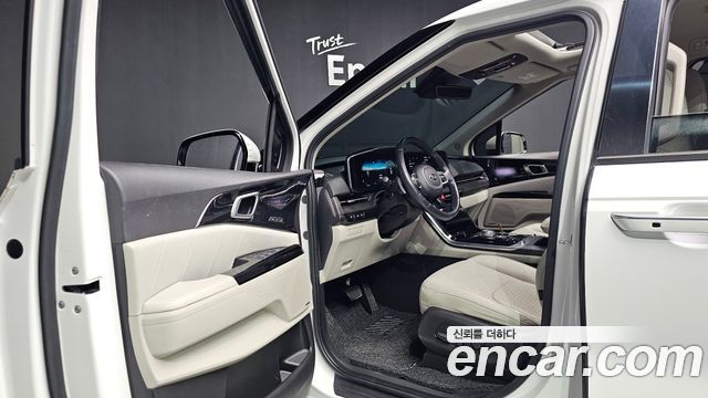 Kia Canival 2021 — photo 13