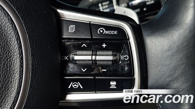 Kia Canival 2021 — photo 22