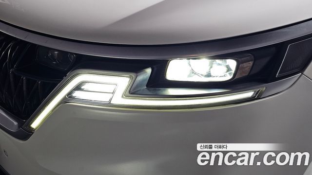 Kia Canival 2021 — photo 8