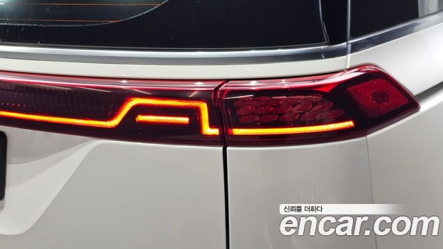 Kia Canival 2021 — photo 9