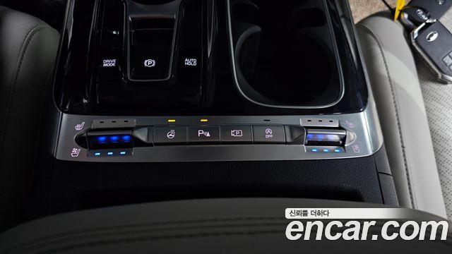 Kia Canival 2021 — photo 30