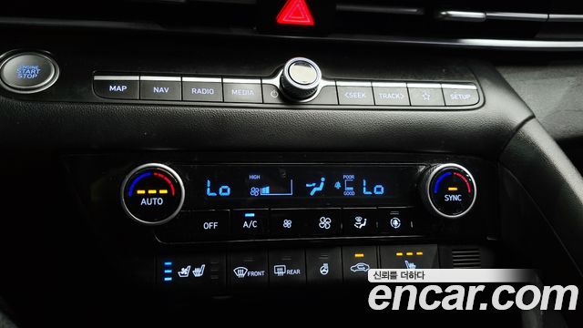 Hyundai AVANTE 2022 — photo 19