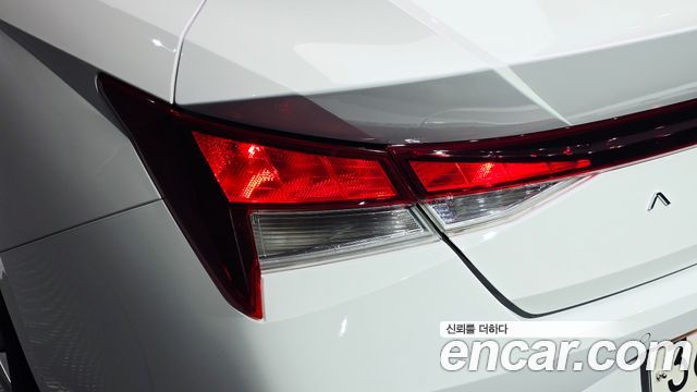 Hyundai AVANTE 2022 — photo 9