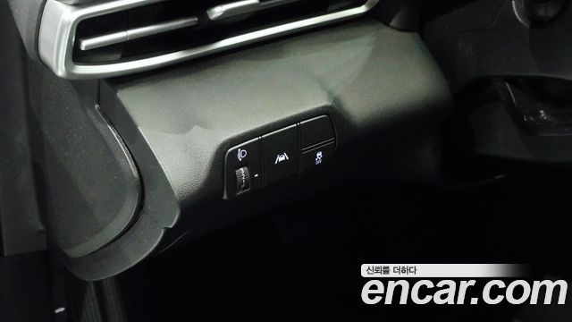 Hyundai AVANTE 2022 — photo 27