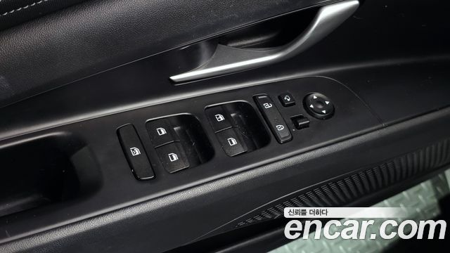 Hyundai AVANTE 2022 — photo 29