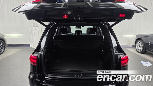Mercedes-Benz GLB-Class 2024 — photo 26
