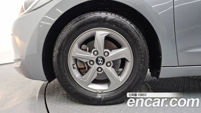 Hyundai AVANTE 2016 — photo 5