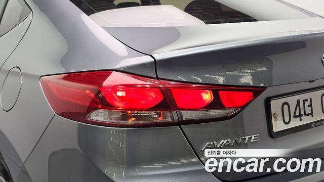 Hyundai AVANTE 2016 — photo 9