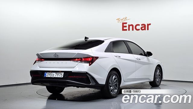 Hyundai AVANTE 2024 — photo 2