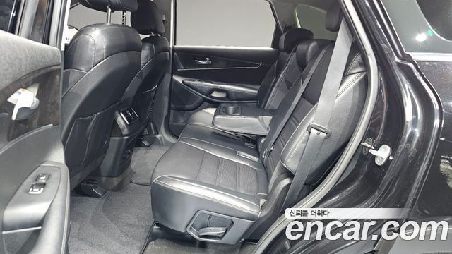 Kia Sorento 2016 — photo 11