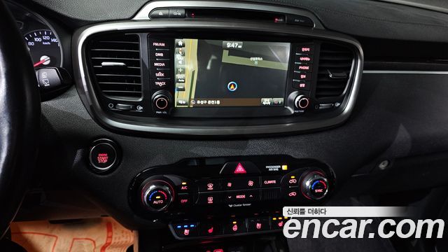 Kia Sorento 2016 — photo 15