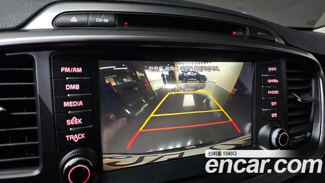 Kia Sorento 2016 — photo 16