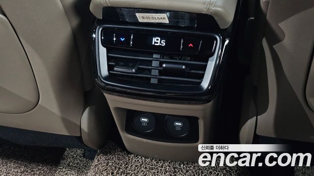 Kia K8 2023 — photo 29