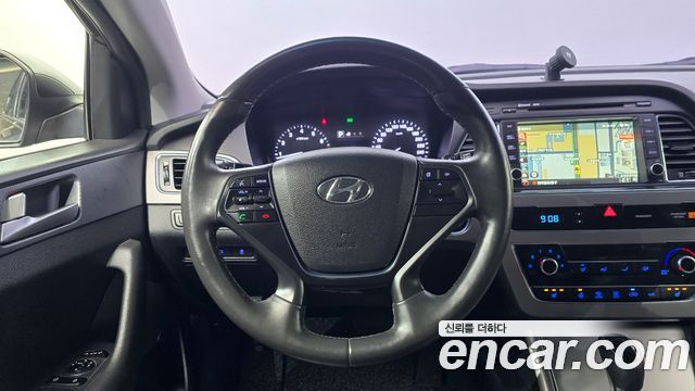 Hyundai Sonata 2017 — photo 13