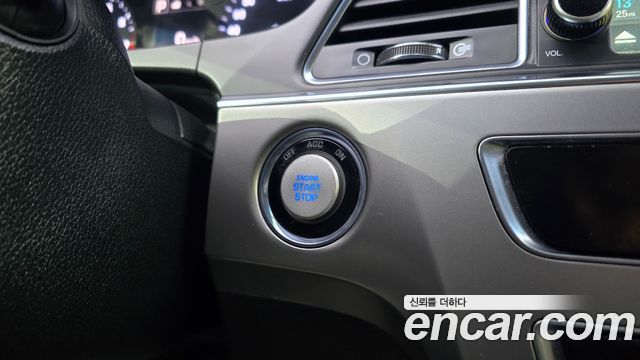 Hyundai Sonata 2017 — photo 17