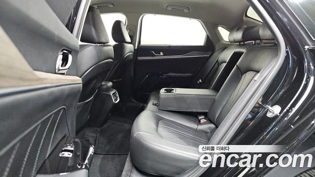 Kia K5 2023 — photo 17