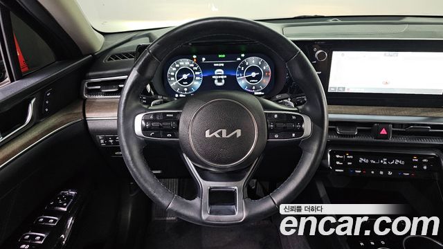 Kia K5 2023 — photo 18