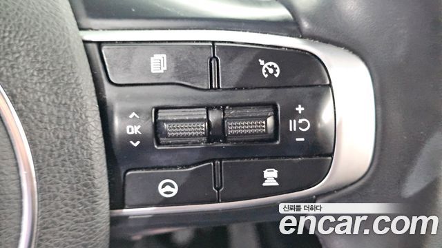 Kia K5 2023 — photo 23