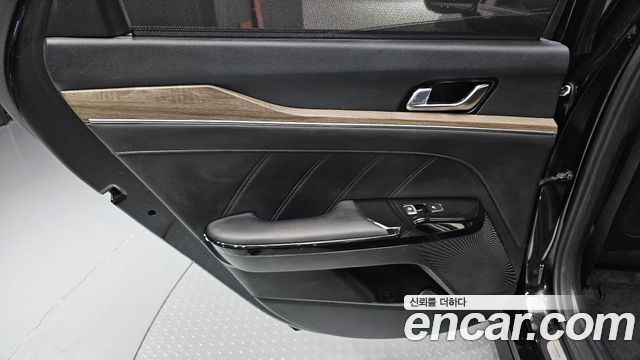 Kia K5 2023 — photo 15
