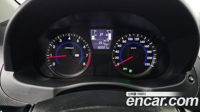 Hyundai Accent 2016 — photo 11