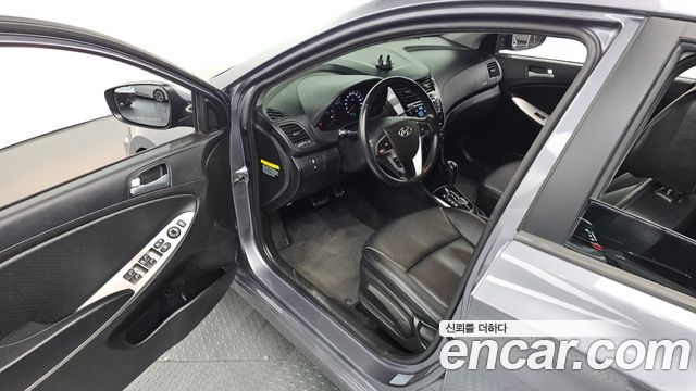 Hyundai Accent 2016 — photo 17