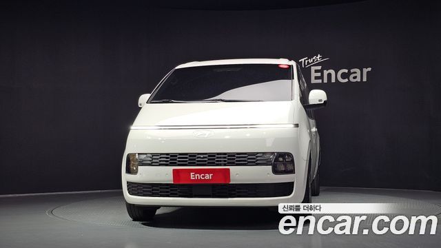 Hyundai Staria 2026 — photo 3