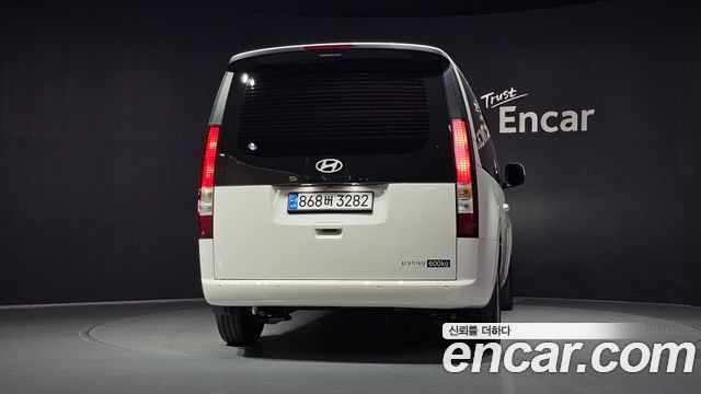 Hyundai Staria 2026 — photo 4