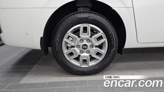 Hyundai Staria 2026 — photo 5