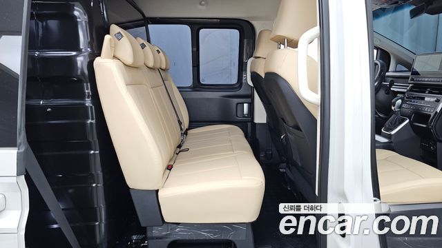 Hyundai Staria 2026 — photo 19