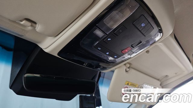 Hyundai Staria 2026 — photo 24