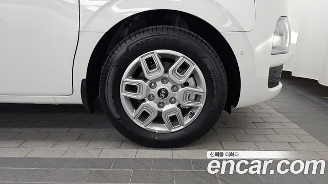 Hyundai Staria 2026 — photo 7