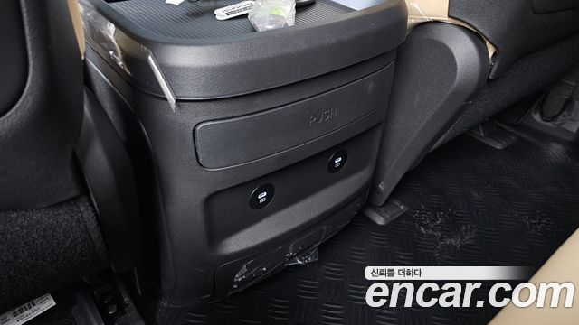 Hyundai Staria 2026 — photo 31
