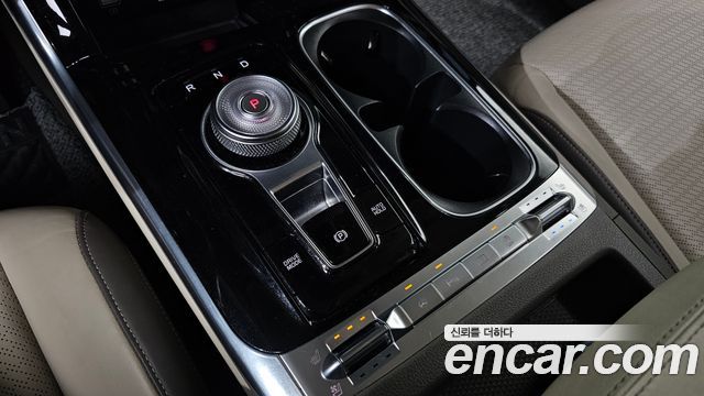 Kia Canival 2021 — photo 12