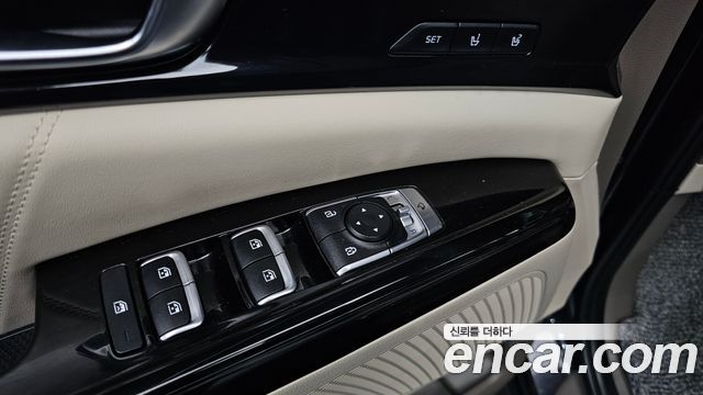 Kia Canival 2021 — photo 37