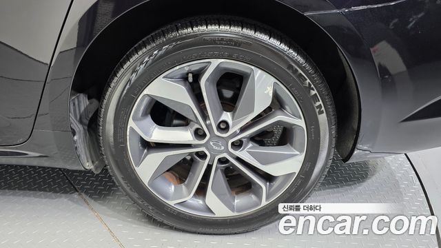Renault Korea SM6 2019 — photo 5
